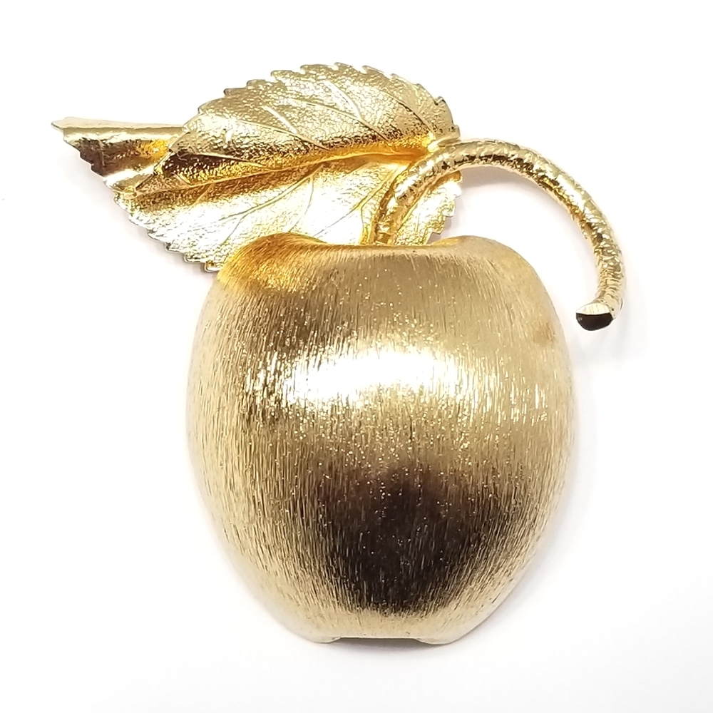 Vintage Napier apple brooch Orchard Treasures gold tone pin fruit jewelry